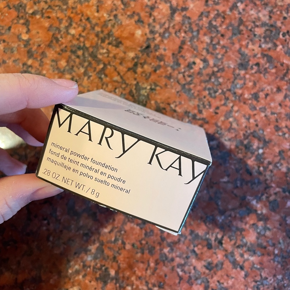 Unopened Mary Kay mineral powder foundation